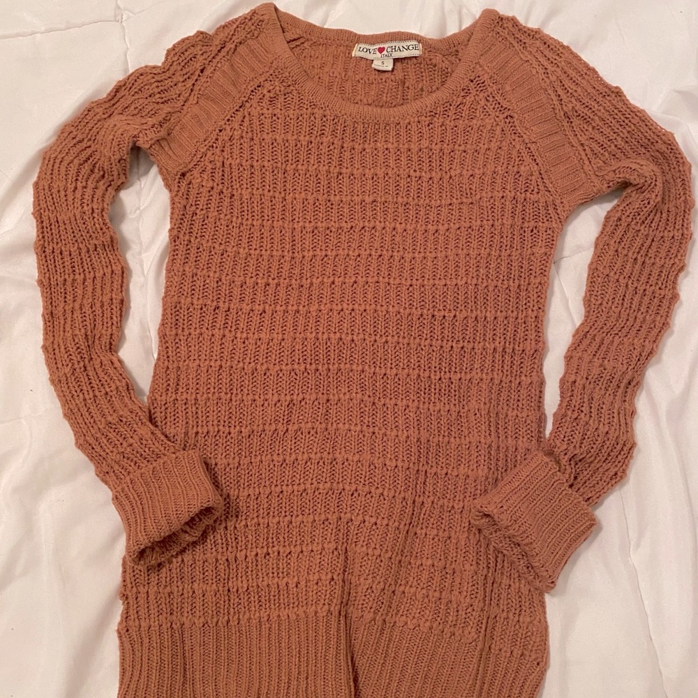 Women’s sweater.